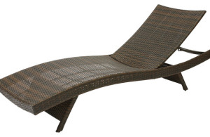 Lakeport Outdoor Wicker Chaise Lounge