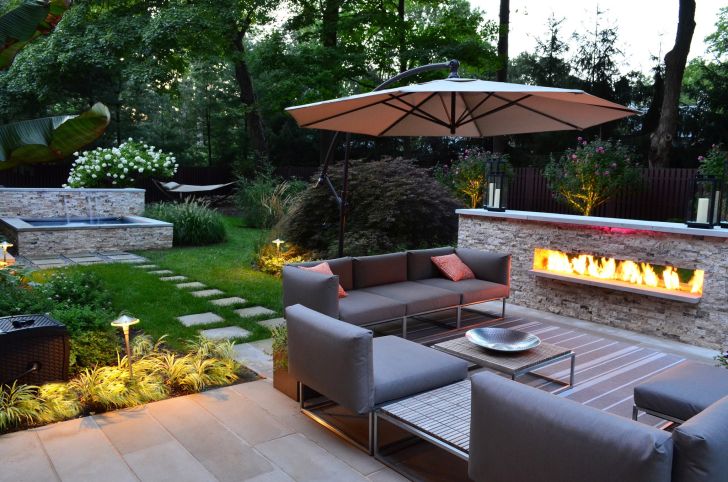 Beautiful and Warm Backyard with Fireplace
