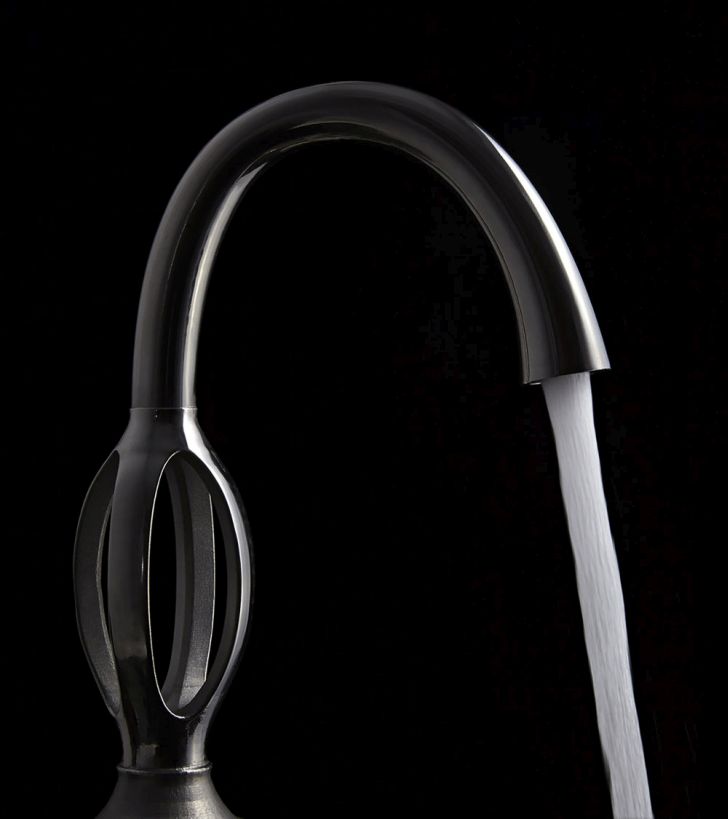 3d-printed-faucet-3D-faucets-from-DVX-by-American-Standard-with-four-thin-section-of-waterway