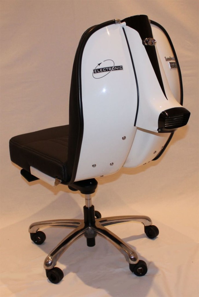 GP200 Electronic Series White Swivel Chair