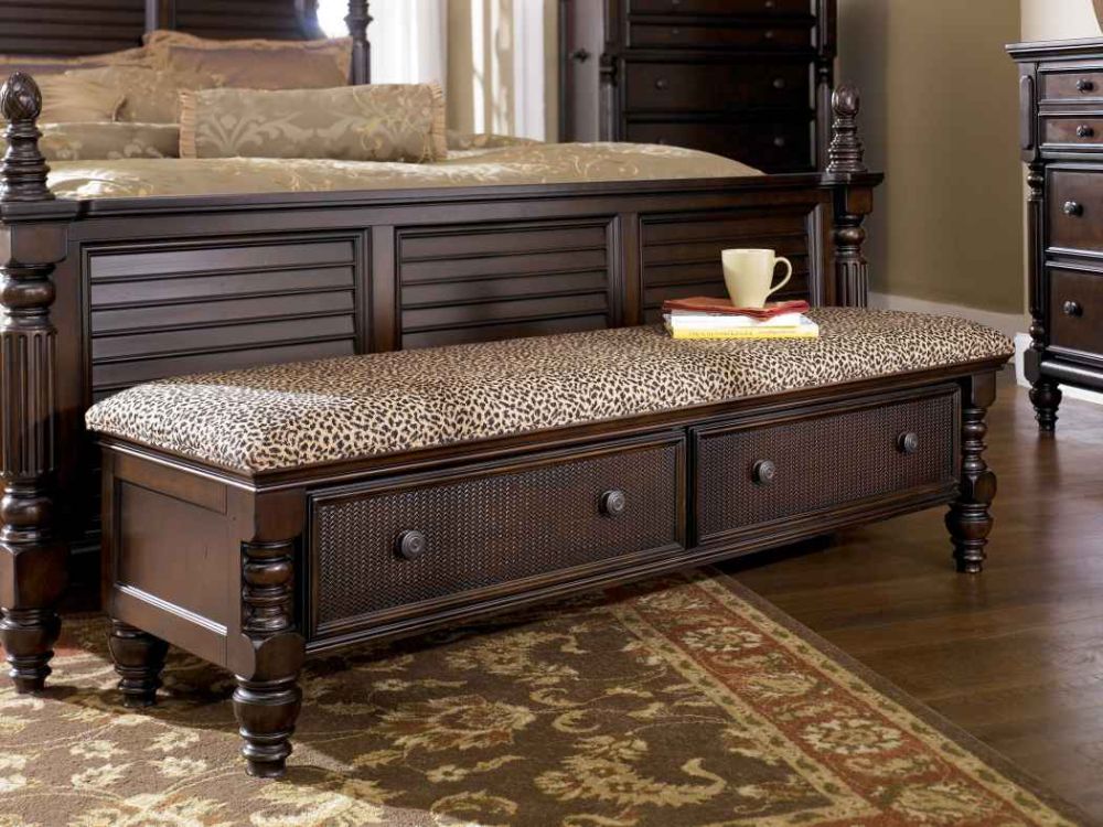 oversized extensive storage bench with leopard skin pattern pad dashing storage bench for bedroom that giving compact outlook and new nuance