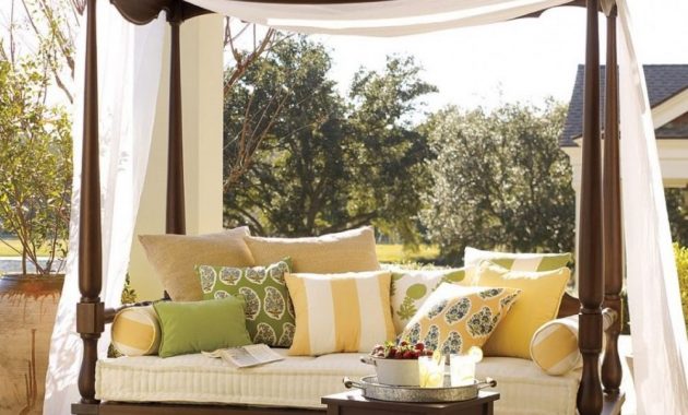 Enchanting Canopy Bed Design for Outdoor with Classy Wooden Frame Design