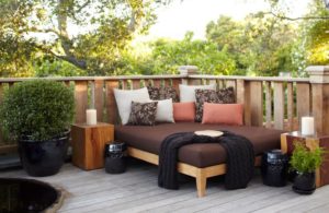 outdoor-deck-daybed-with-cushions-outdoor-daybed-cushion-buying-guide