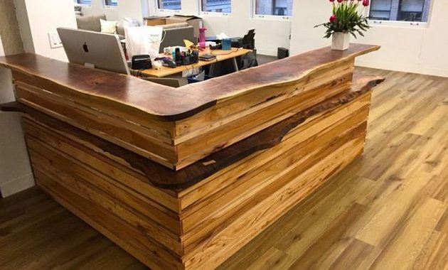 Natural Wood and Live Edge Finish Custom Reception Desk for Home Office